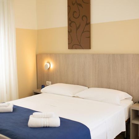 Hotel Mare Live Lido di Jesolo Buitenkant foto