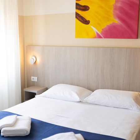 Hotel Mare Live Lido di Jesolo Buitenkant foto