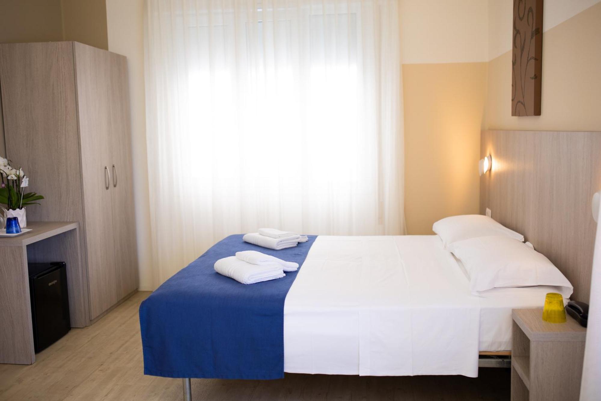 Hotel Mare Live Lido di Jesolo Buitenkant foto
