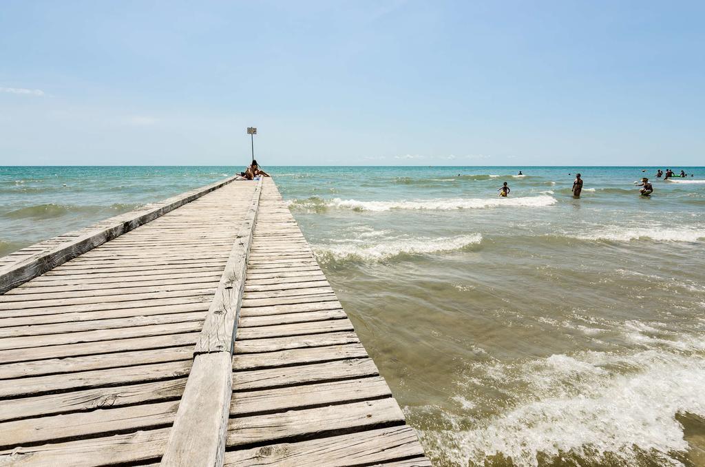 Hotel Mare Live Lido di Jesolo Buitenkant foto